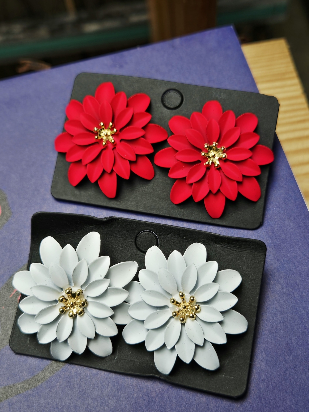 Fashion Jewelry White Floral Stud Earrings with Gold Centers - Picture 2 of 5
